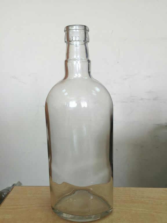 Бутылка стеклянная 0,5 л фляга финская КПМ 30