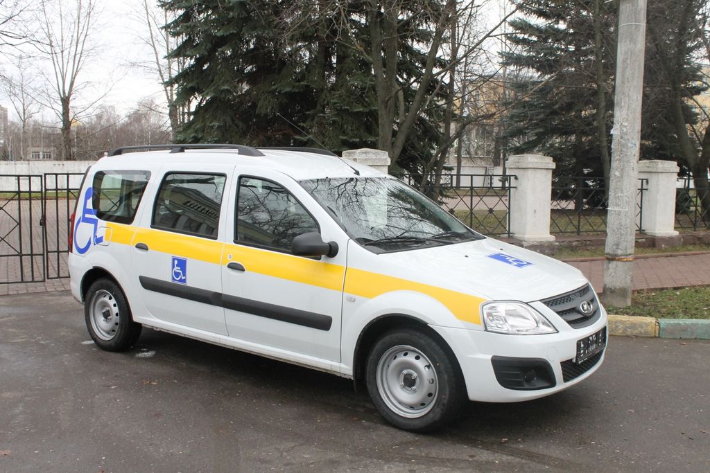 Социальное такси на базе Lada Largus/LADA Granta лифтбек